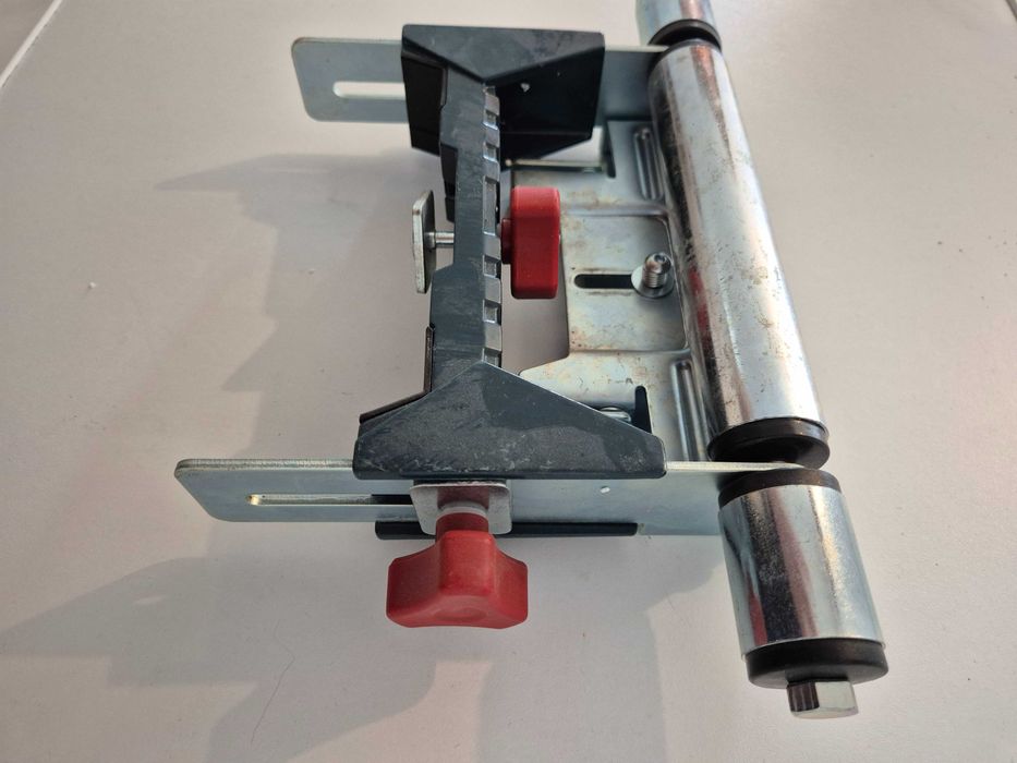 Rola cu suport masa lucru Bosch