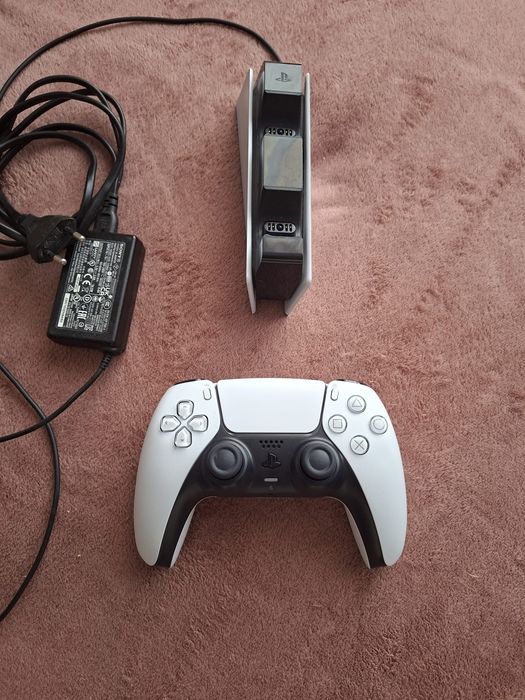 Controller ps5 alb origonal si dualsense charghing sony