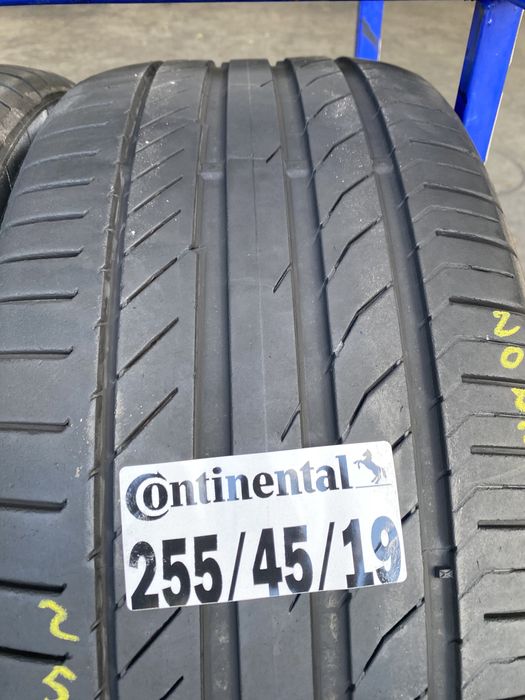 255/45/19 Continental