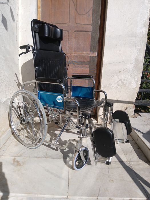 Специализирана инвалидна количка