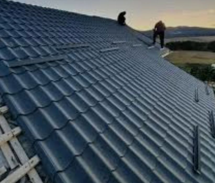 Executam acoperisuri montaj tigla met si ceramica modificari si repara