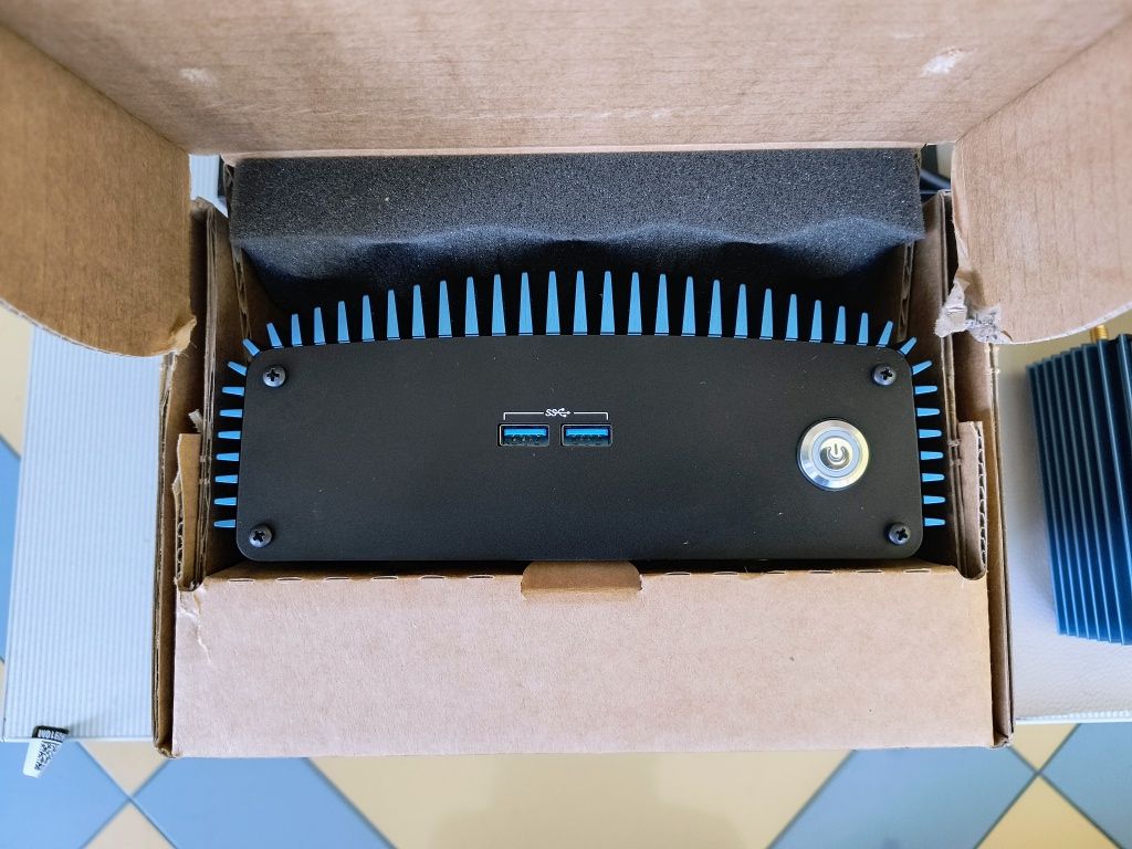 Mini PC-Simply NUC 7I3DNFE, Intel Core i3-7100U,2.4GHz 16GB-RAM DDR4