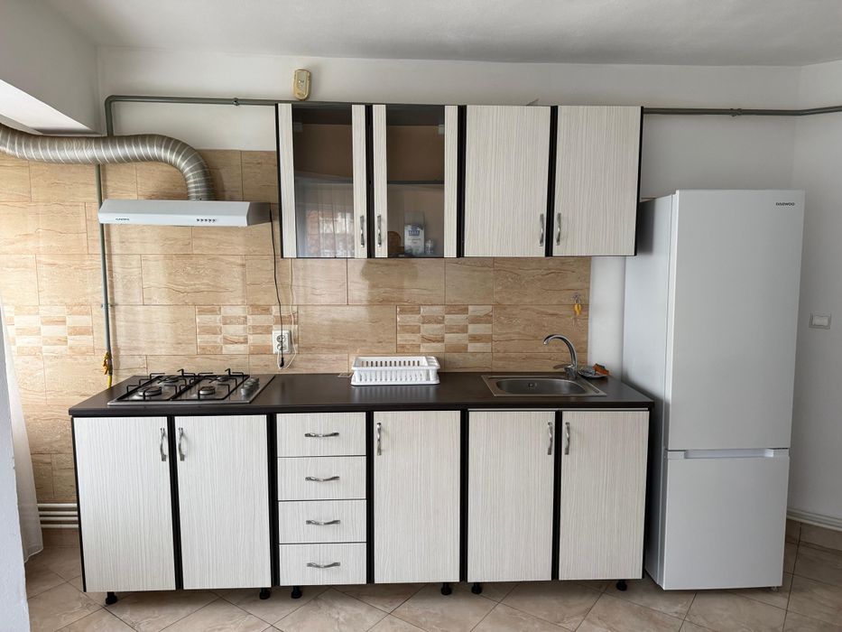 Închiriez garsoniera comfort 1