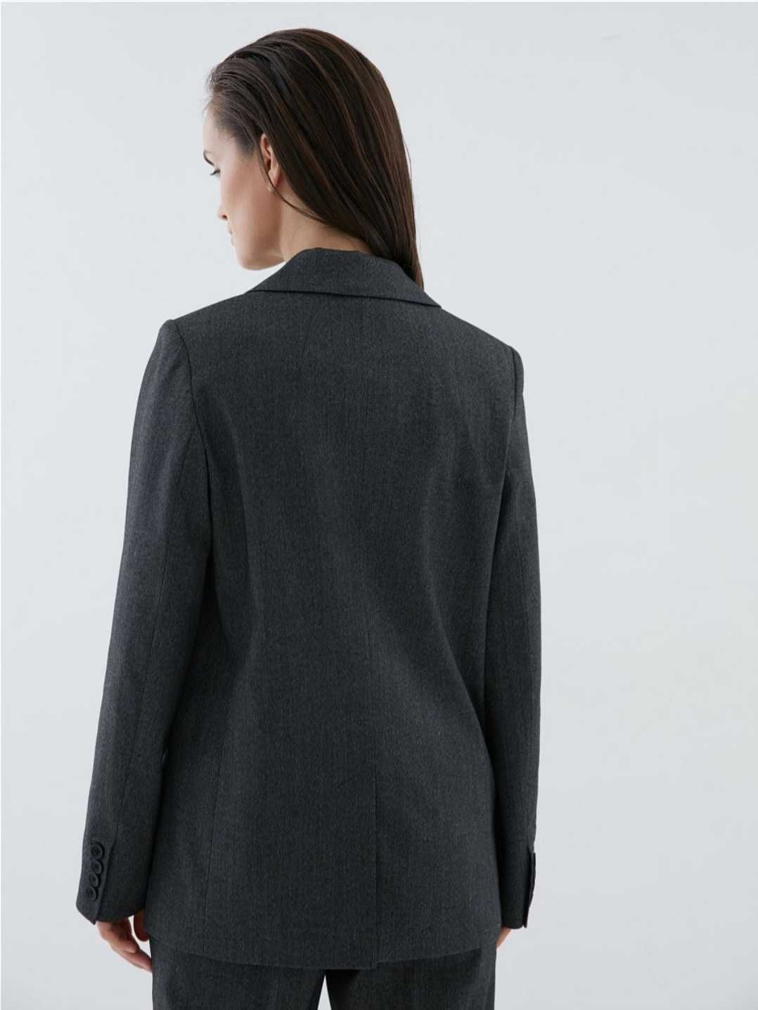 Новый пиджак Zarina р-р48