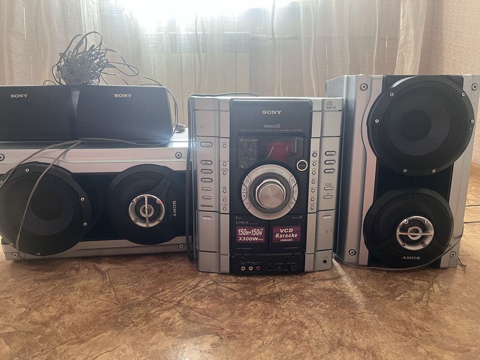 Музыкальный центр