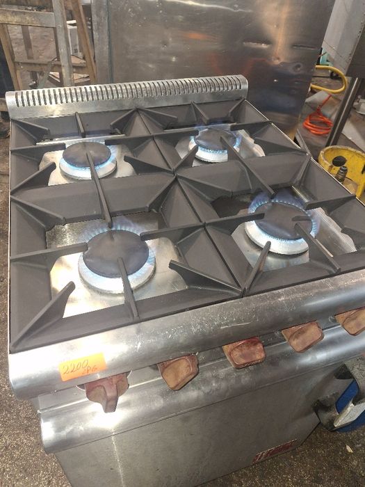 Котлони на газ с фурна на газ FALCON