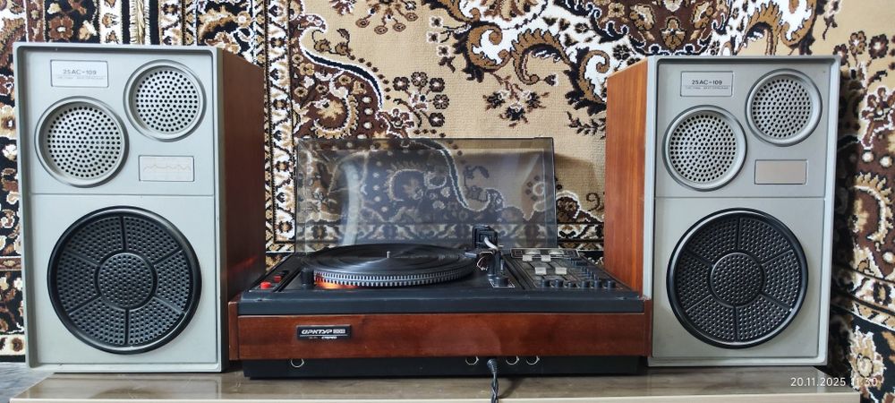 Проадётся АС,усилитель с колонками