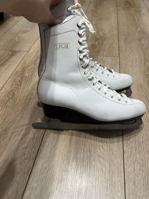 Patine Lico mărimea 37