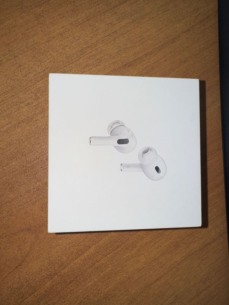 Airpods pro 2   type-C magsafe case
