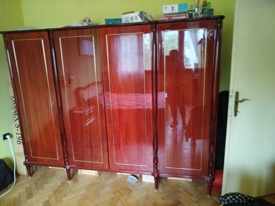 мебели употребява ни внесе ни от ромъния