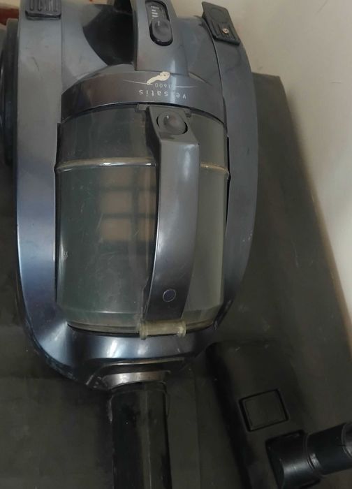 Прахосмукачка TAURUS 1600W