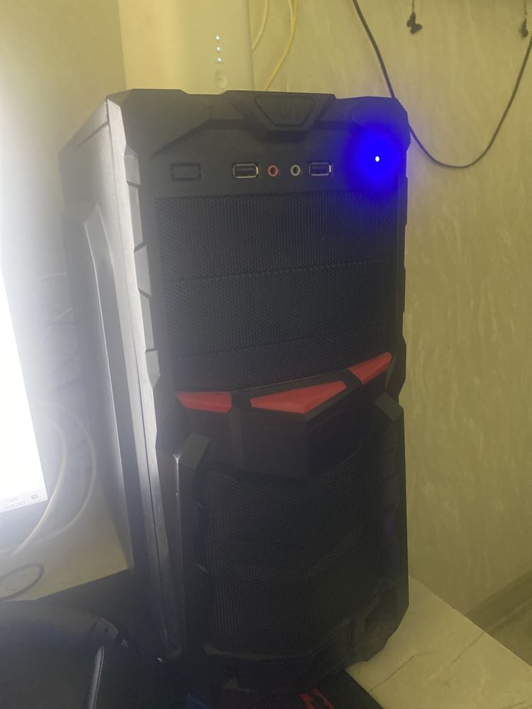 Продам хорший комп тянет все игры