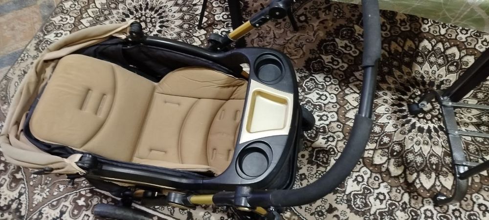 Коляска для новорожденных