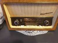 Vând radio vechi marca telefunken în stare bună de funcționare