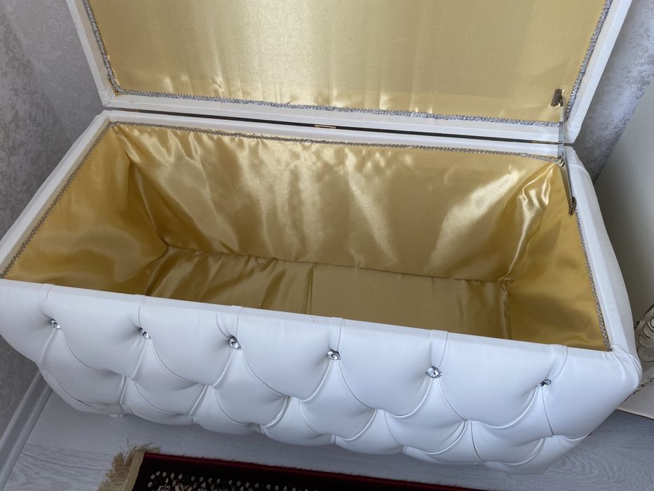 Сандык сатылады