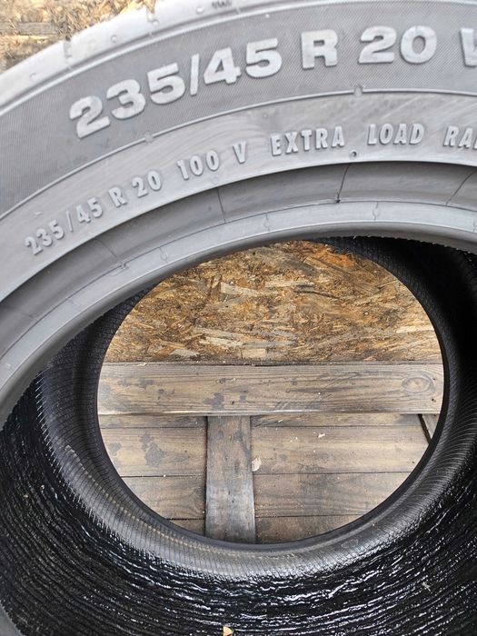 Anvelope 235 45 20