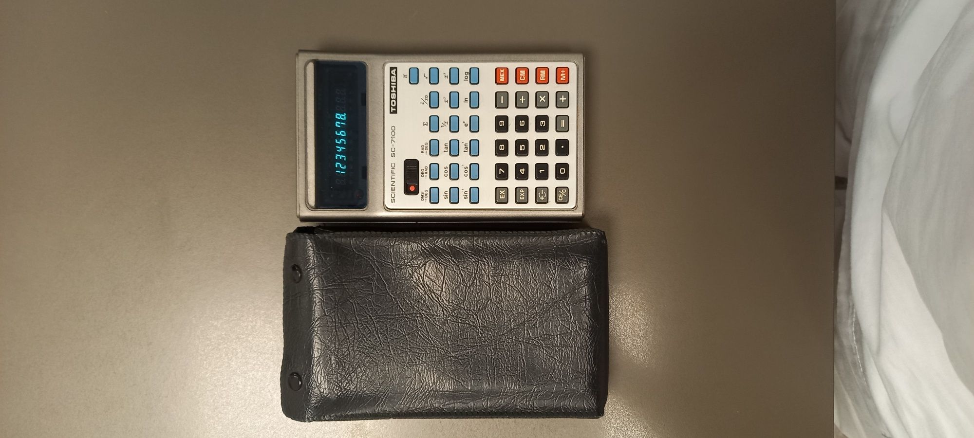 Toshiba SC-7100 calculator stiintific