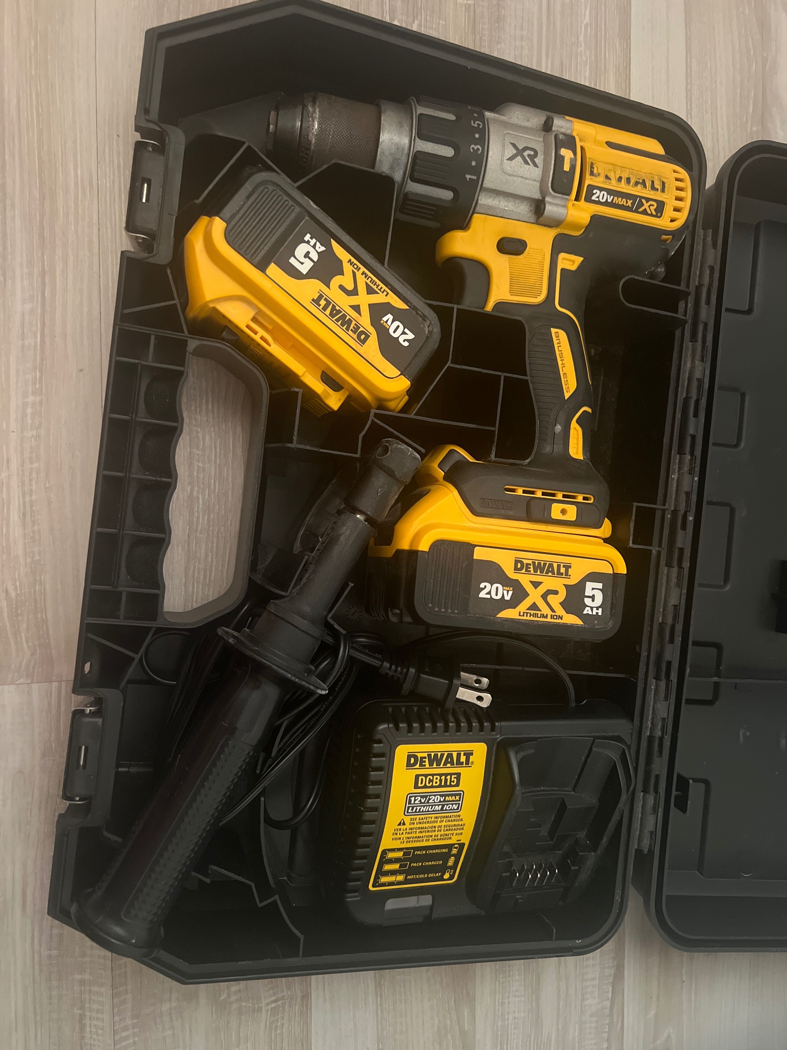 Dewalt шуруповерт
