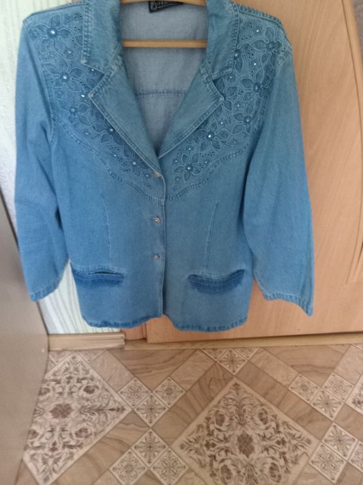 Продам  новый джинсовый пиджак