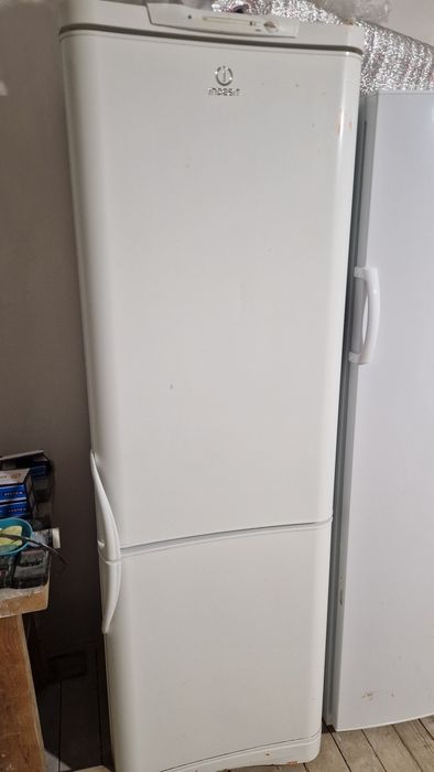 Холодильник, Indesit