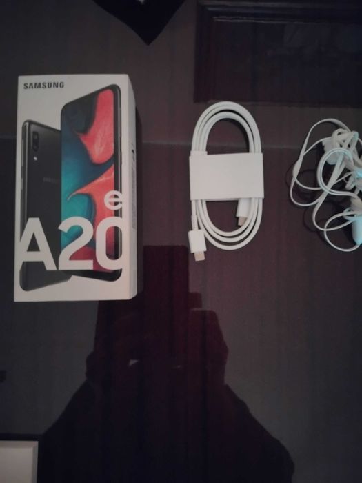 Tel. Samsung A20e