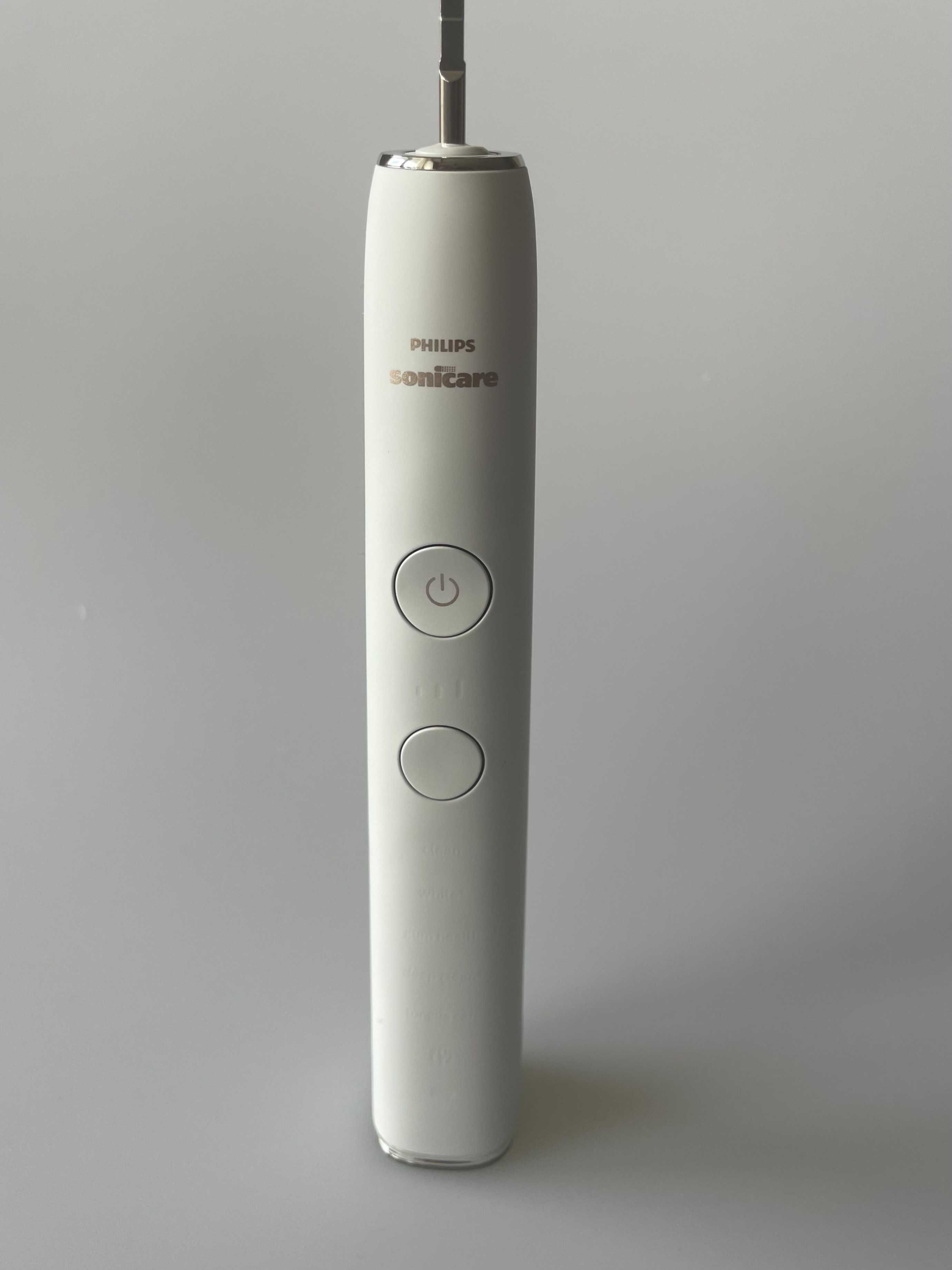 Електрическа звукова четка за зъби Philips Sonicare Smart HX993 White