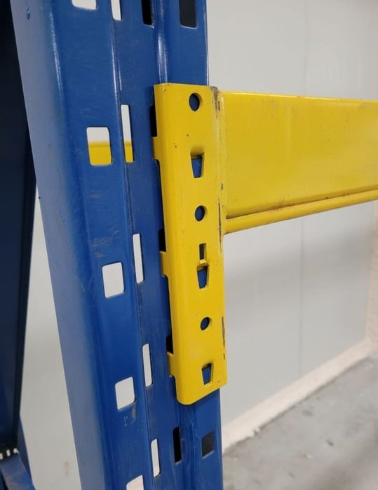 Rafturi metalice industriale