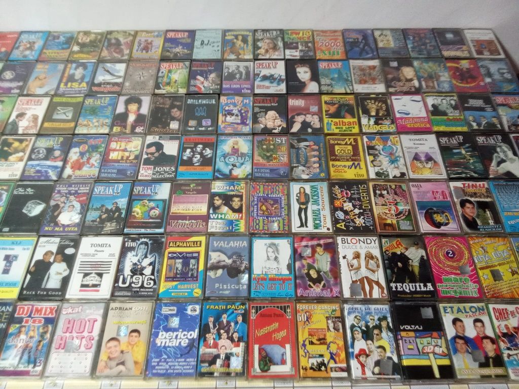 Casete cu manele populara +disco 420 de bucati