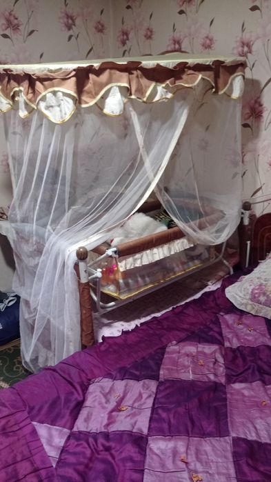 Болалар кроватчаси сотилади