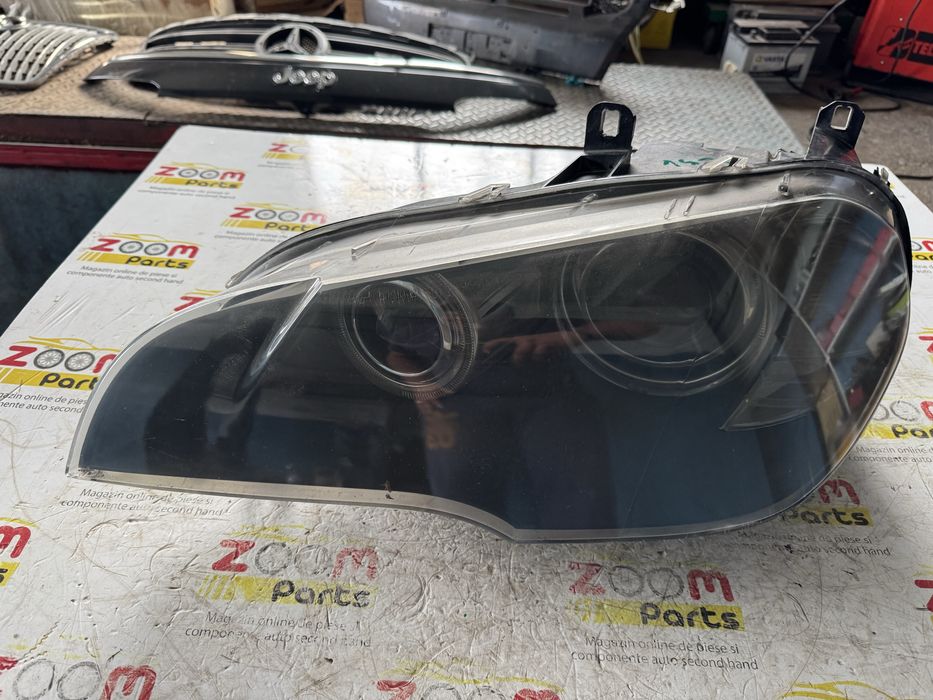 Far stanga xenon si adaptive BMW E70 X5 2007-2010