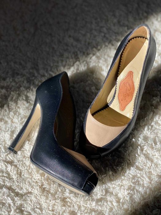 Pantofi din piele Guban