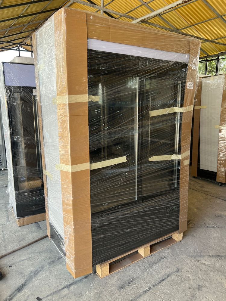 Vitrina frigorifica cu 2 usi racire cu ventilator