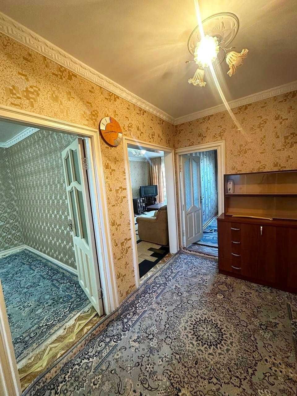 2 xona 3 xonaga o'zgartirilgan kvartira sotuvda