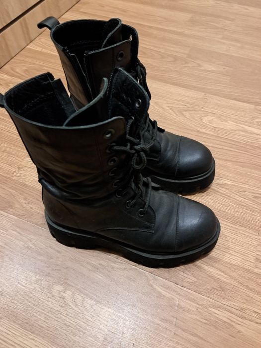 Два чифта дамски боти,естествена кожа и велурени