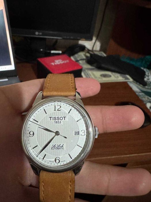 Наручные часы Tissot 1853