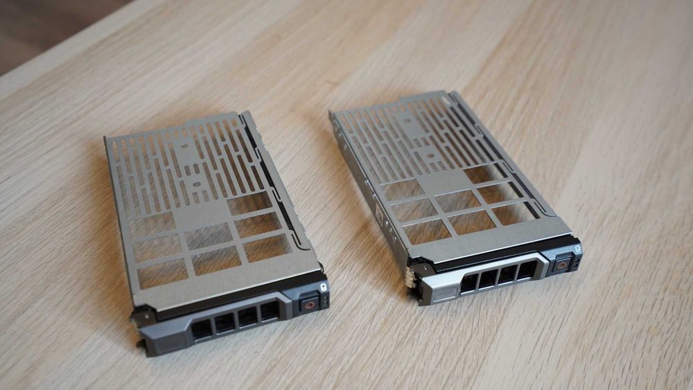 Caddy за Dell PowerEdge R710 – 30 лв/бр.