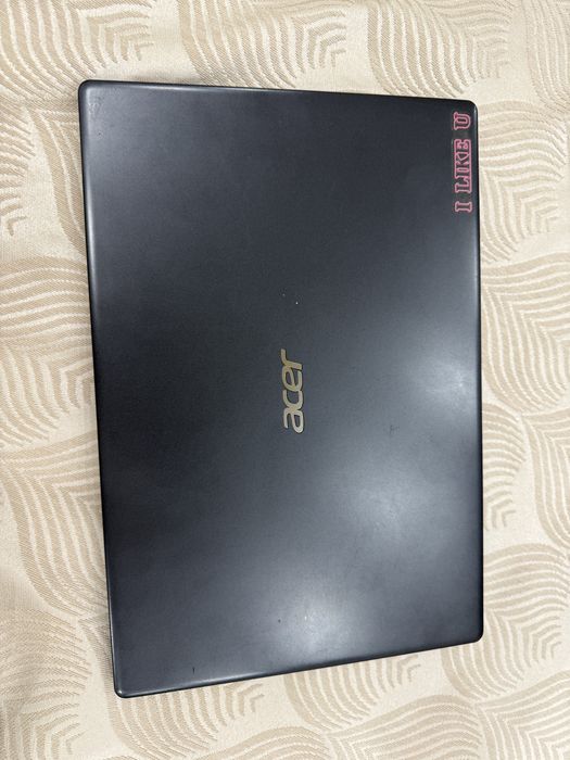 Ноутбук Acer черный