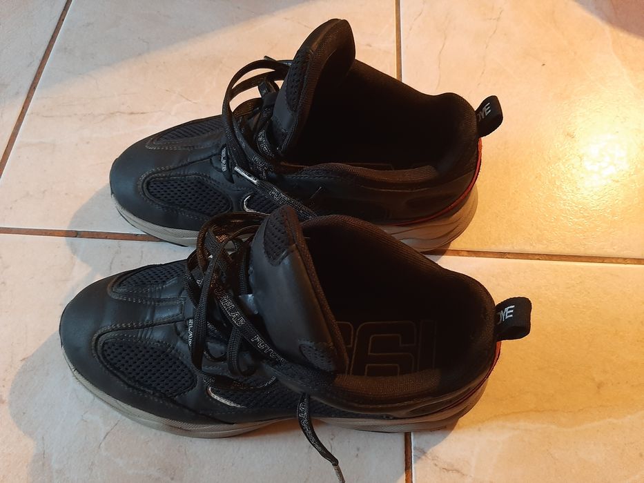 Încălțăminte diferite modele