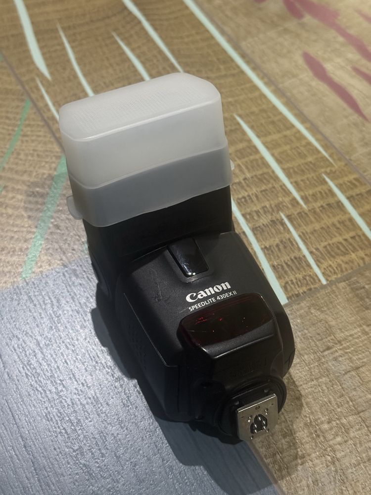Светкавица Canon 430 ex II