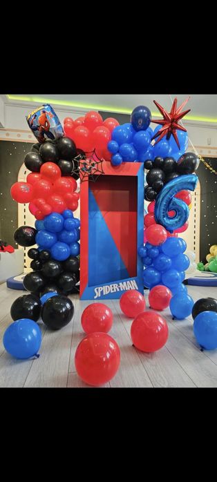 Vând cutie Spiderman