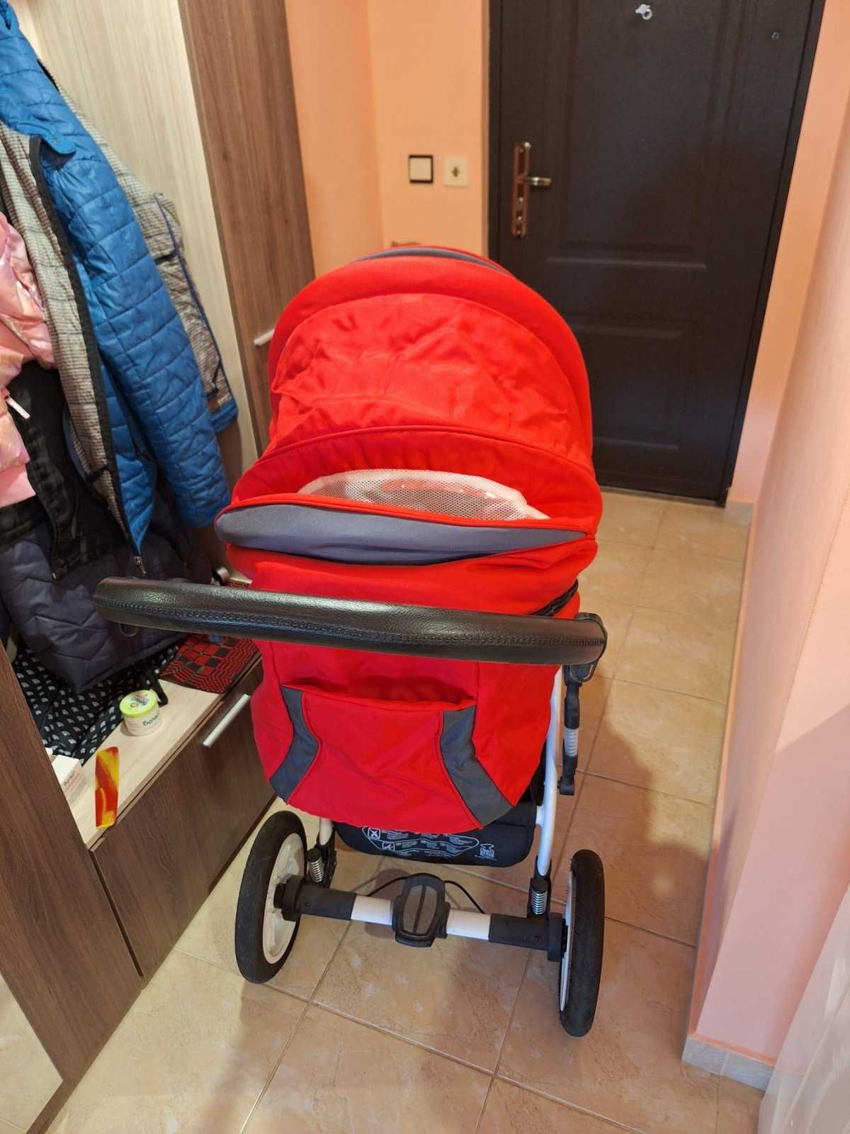 Комбинирана бебешка количка 3 в 1