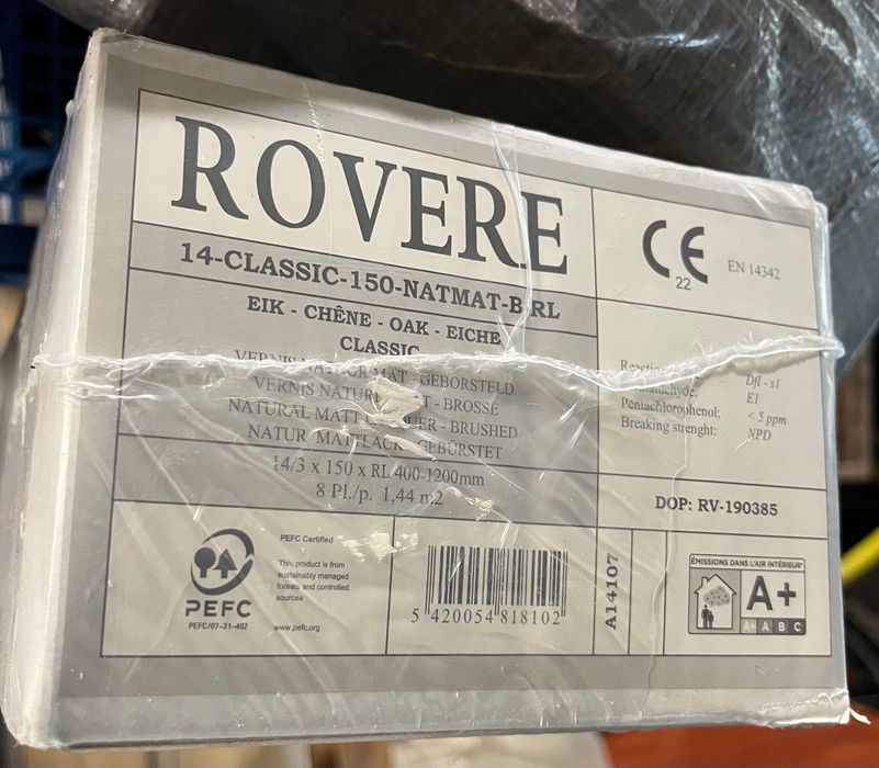 Vând parchet rovere și plinta