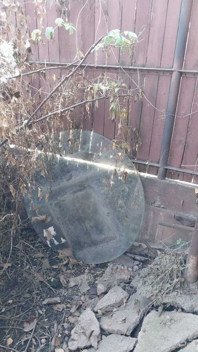 Стеклянная столешница круглая