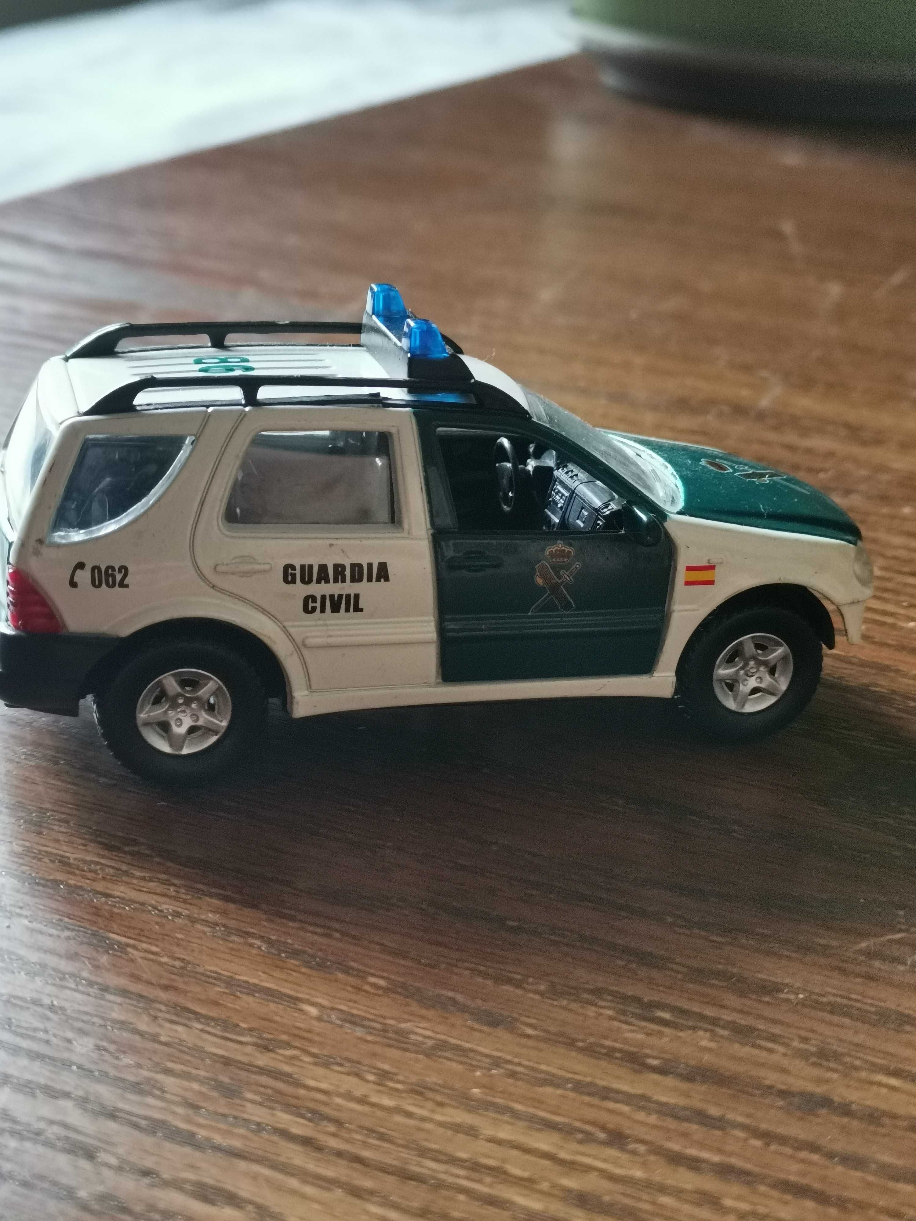 Полицейска колекционерска количка Amerscom Collection Mercedes ML320