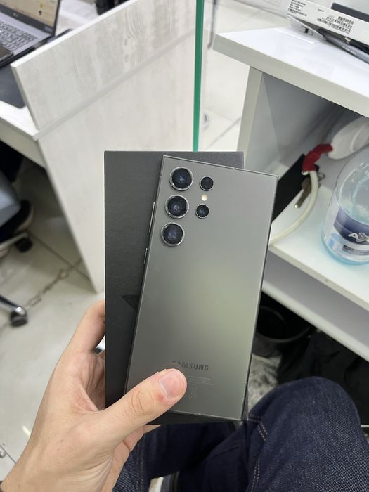 Samsung. S24 ultra 12/256gb