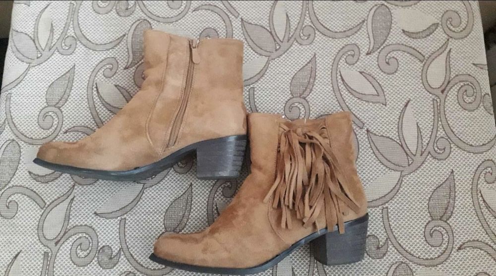 Кафяви дамски боти