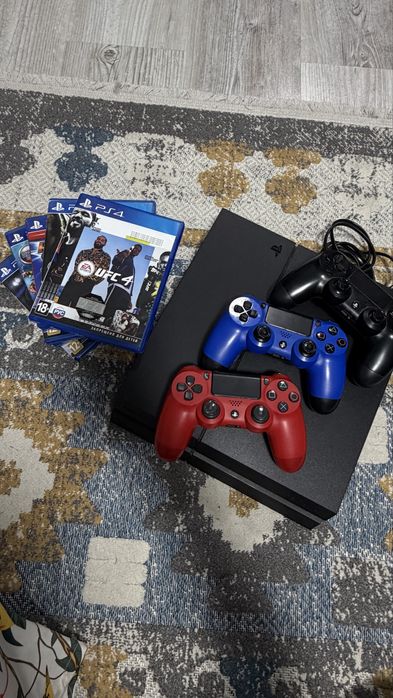 Продаю PlayStation 4