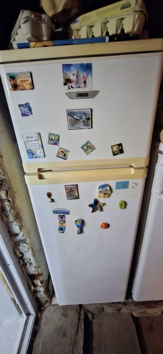 Vand frigidere in stare buna