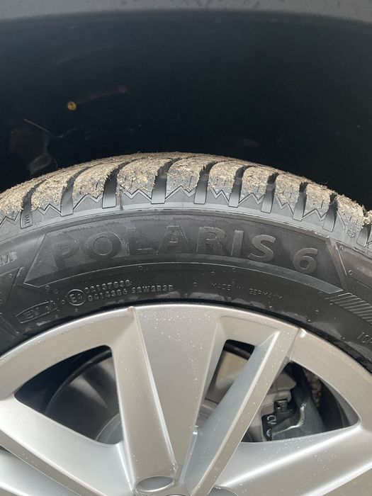 Чисто нови зимни гуми Барум Поларис 6 225/55/17