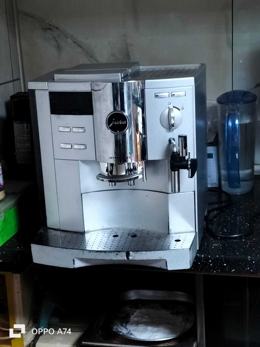 Mașina de cafea Jura